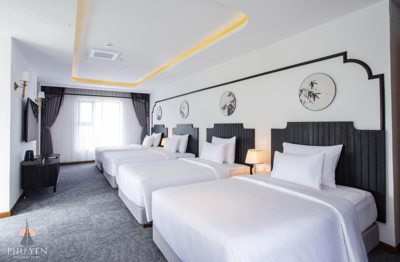 Phu Yen Everyday Hotel Туїхоа Екстер'єр фото