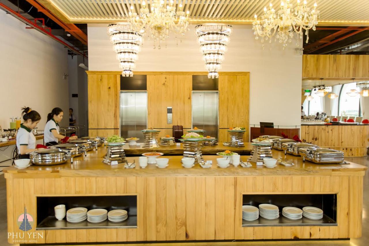 Phu Yen Everyday Hotel Туїхоа Екстер'єр фото