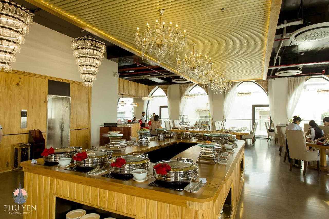 Phu Yen Everyday Hotel Туїхоа Екстер'єр фото