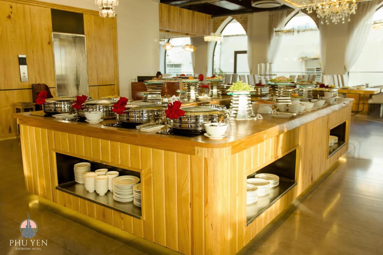 Phu Yen Everyday Hotel Туїхоа Екстер'єр фото