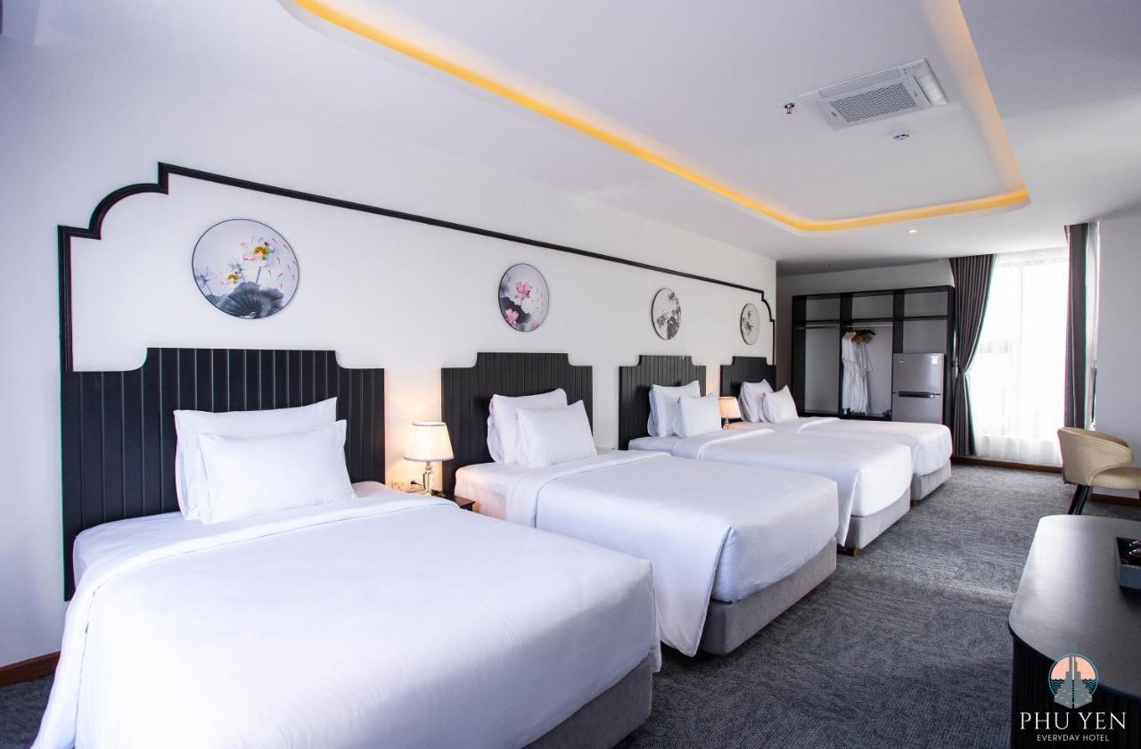 Phu Yen Everyday Hotel Туїхоа Екстер'єр фото